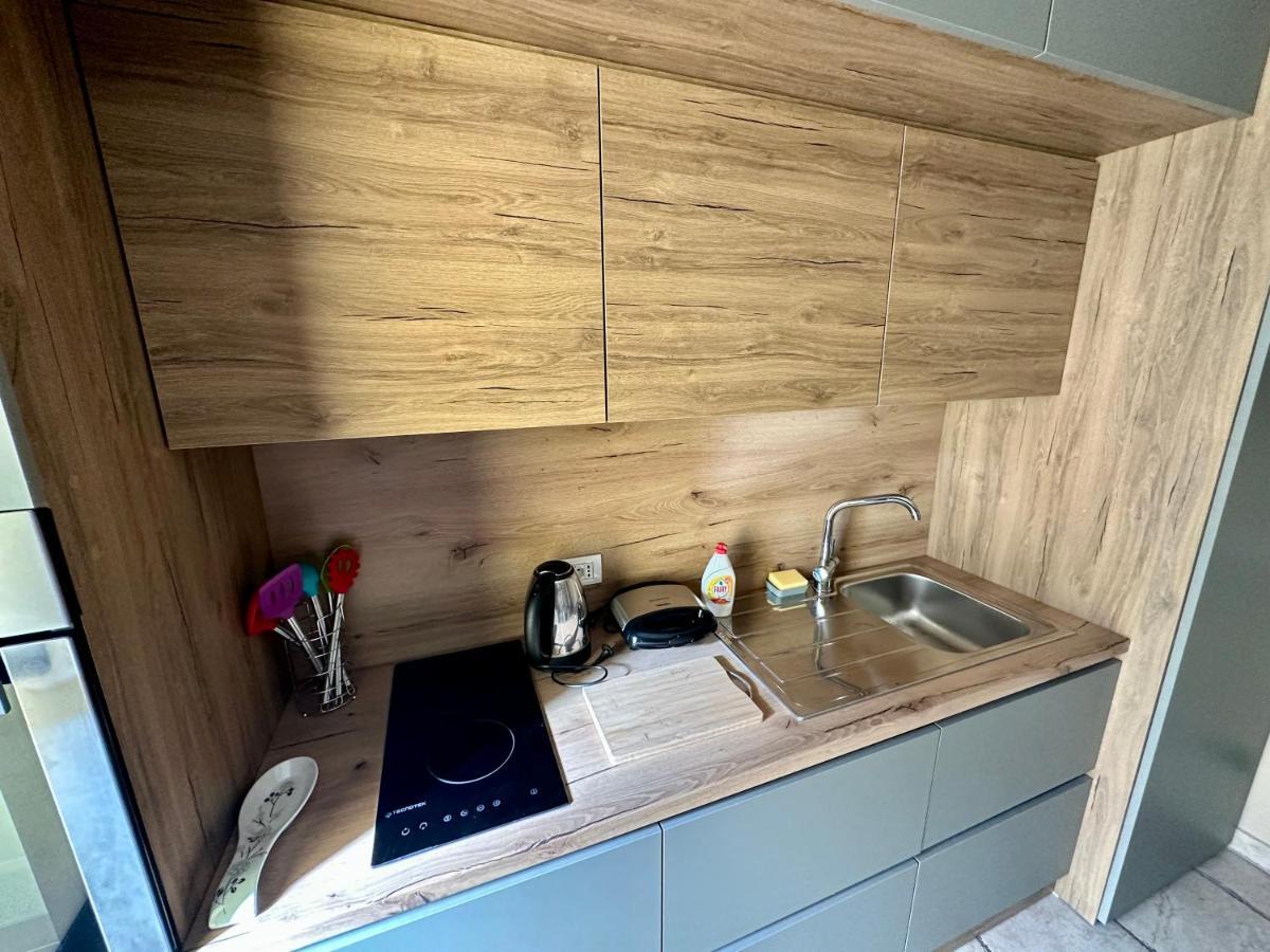 Amos Center Apartament Tirana